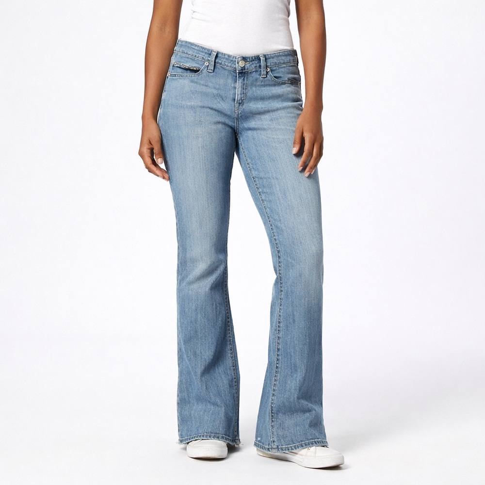 Levi’s 515 Bootcut Jeans Light Wash Mid Rise Stretch Denim Women’s 17M